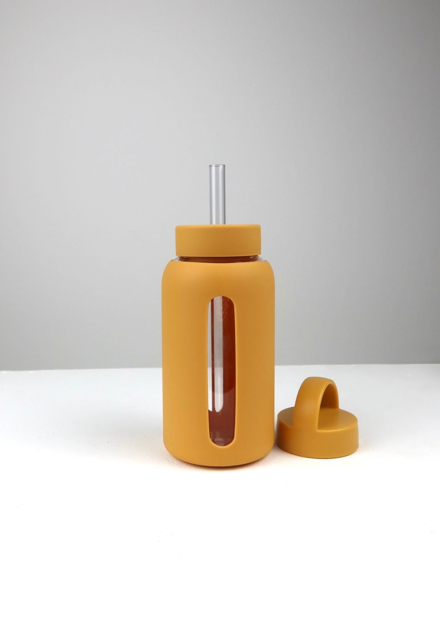 Bouteille en verre et silicone 600 ml Mangoa — ORA by CR