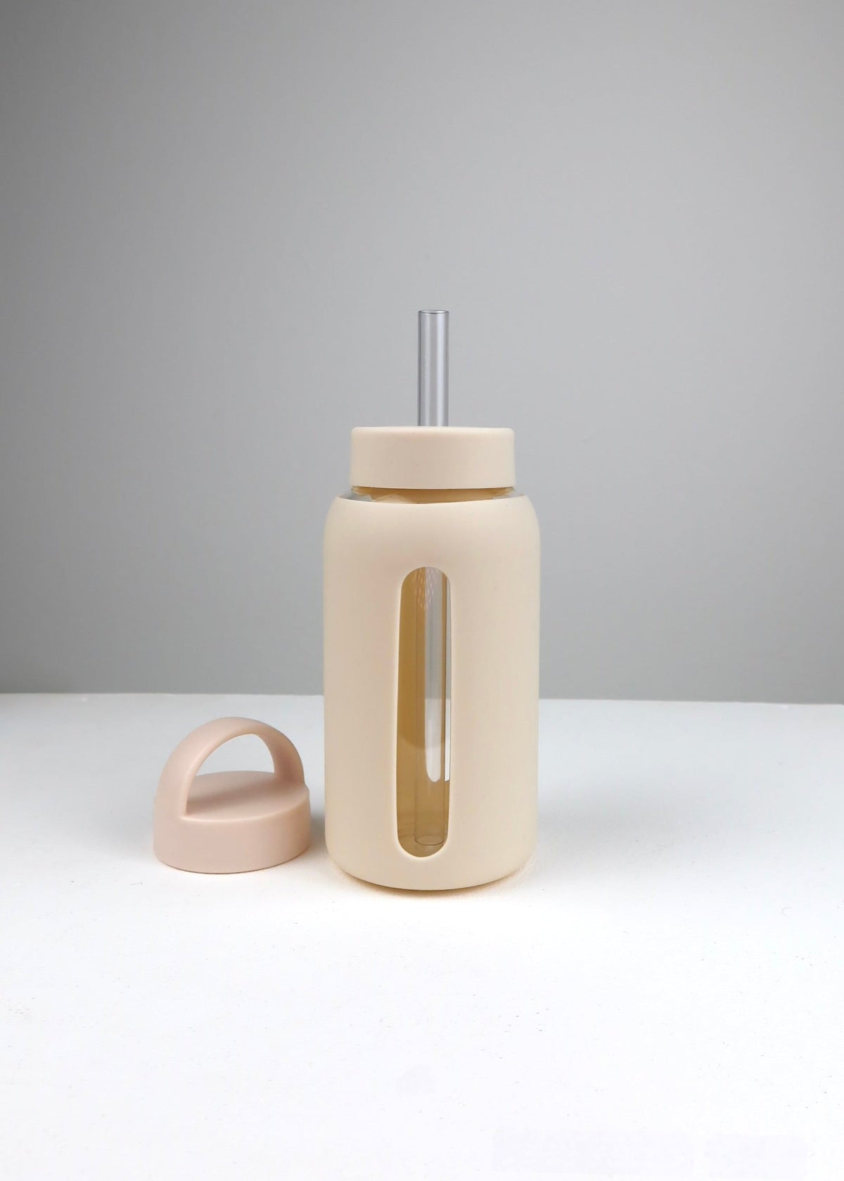 Bouteille en verre et silicone 600 ml, coloris ivoire — ORA by CR